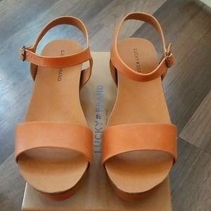 Lucky Brand Sandal for youth kids